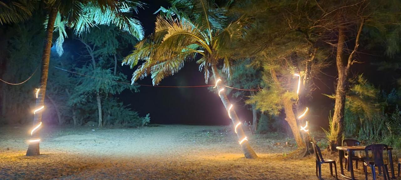 Blue Lagoon Beach Resort Gokarna  Ngoại thất bức ảnh